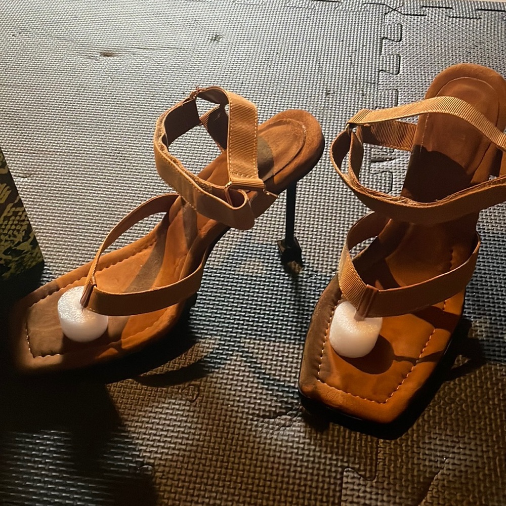 Cape Robbin Strappy heeled square toe sandals